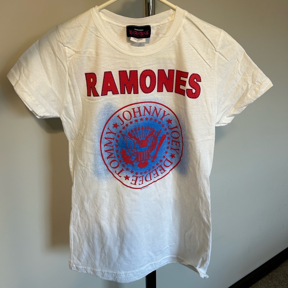 Ramones Band TShirt Sz: L